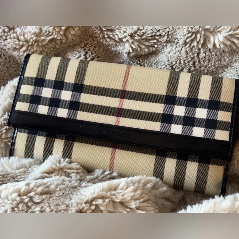 Burberry | Women’s Plaid Coated Canvas Long Wallet Leather Trim *Luxury - Picture 2 of 12